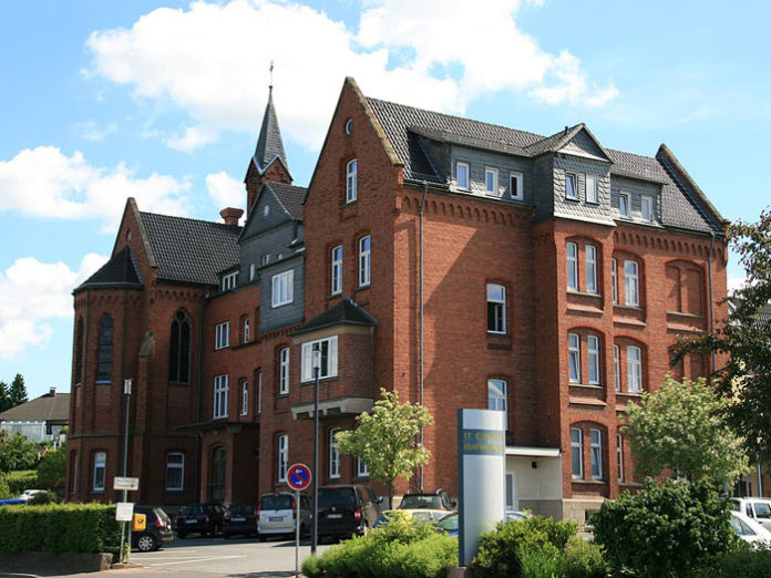 neu_1080px-20142505_Altbau_St.-Elisabeth-Krankenhaus_Volkmarsen Klinik für Venenerkrankungen