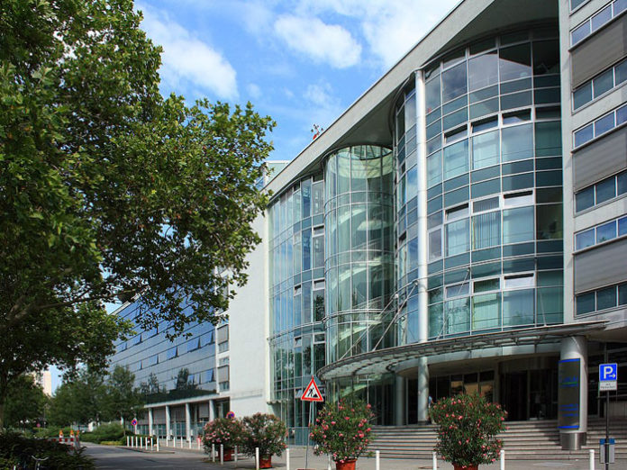 neu_952px-Ludwigshafen_Klinikum_20100709 Klinik für Magenkrebs