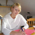 Häusliche Krankenpflege beantragen – so geht’s! Gesundheits- und Krankenpflegerin