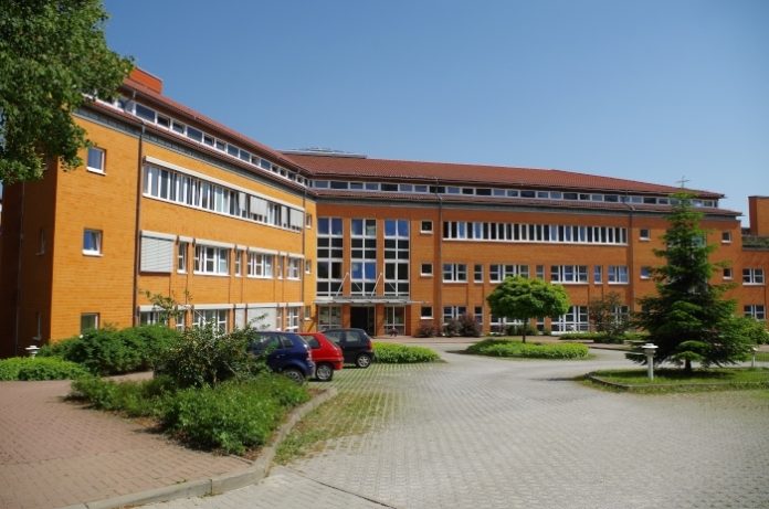 Akuthaus__1__ji_02