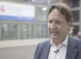 Welche drei Dinge verlängern die Haltbarkeit der Knieprothese?