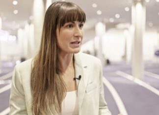 Wann würden Sie Menschen mit Spinalkanalstenose zu einer Operation raten?