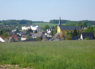 Kliniken für Multiple Sklerose Kamillus Klinik (weißes Gebäude)