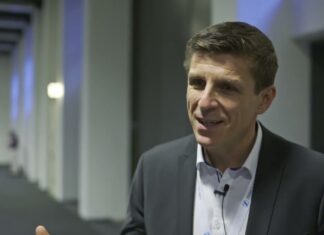 Wie finde ich die passende Klinik für die Implantation einer Hüftprothese?